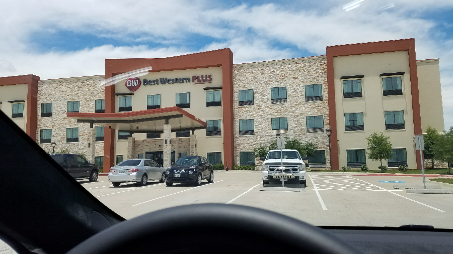 Best Western Plus College Station Inn and Suites - Tesla-1
