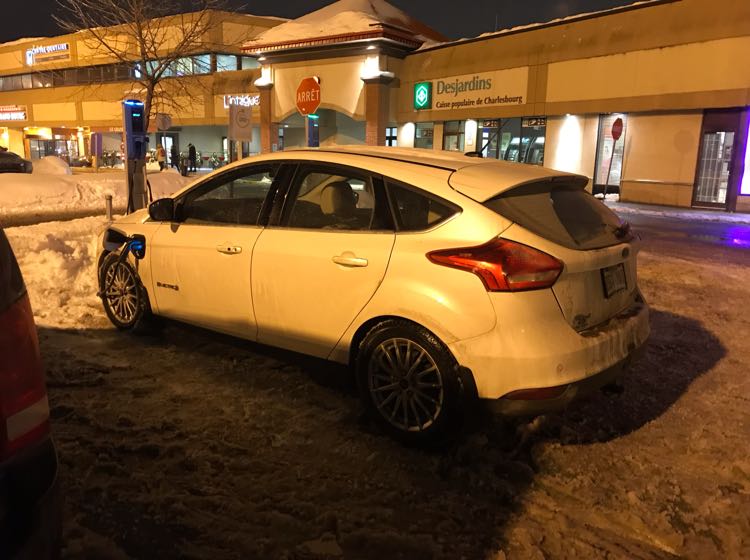 Carrefour Charlesbourg-0