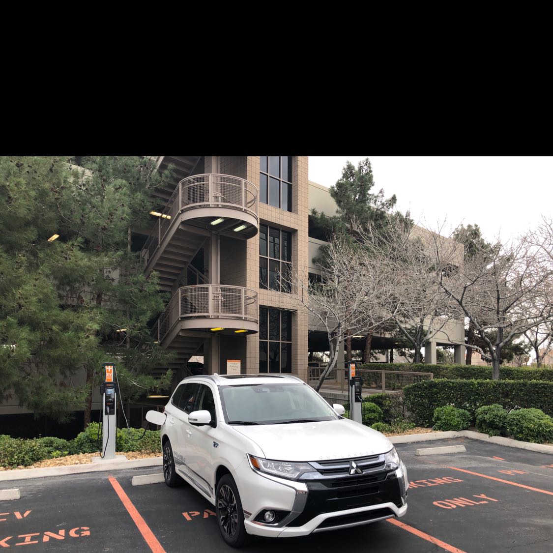 ChargePoint Charging Station-0