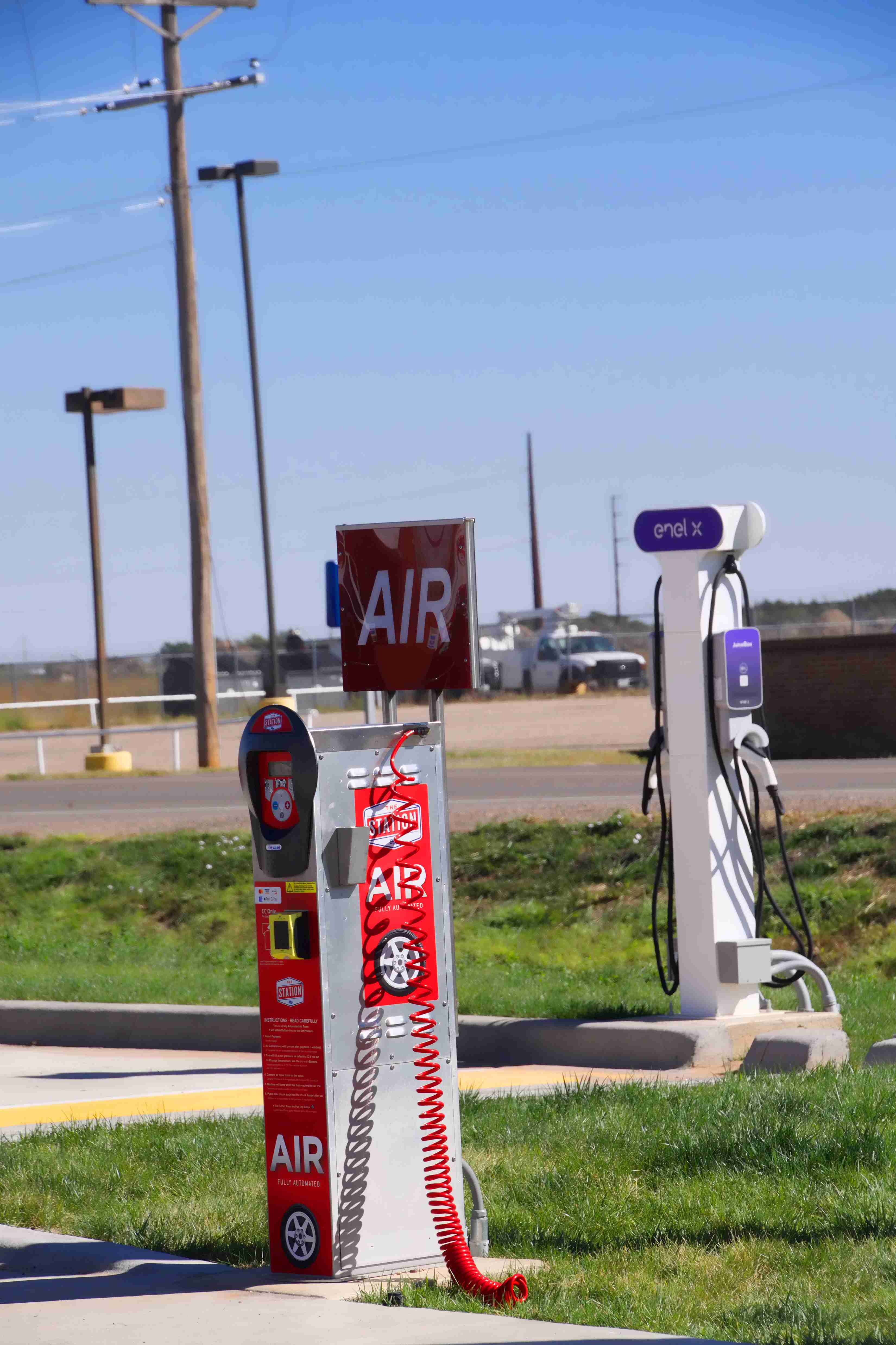 City of Auburn Hills - Log Cabin Streetside Parking-1