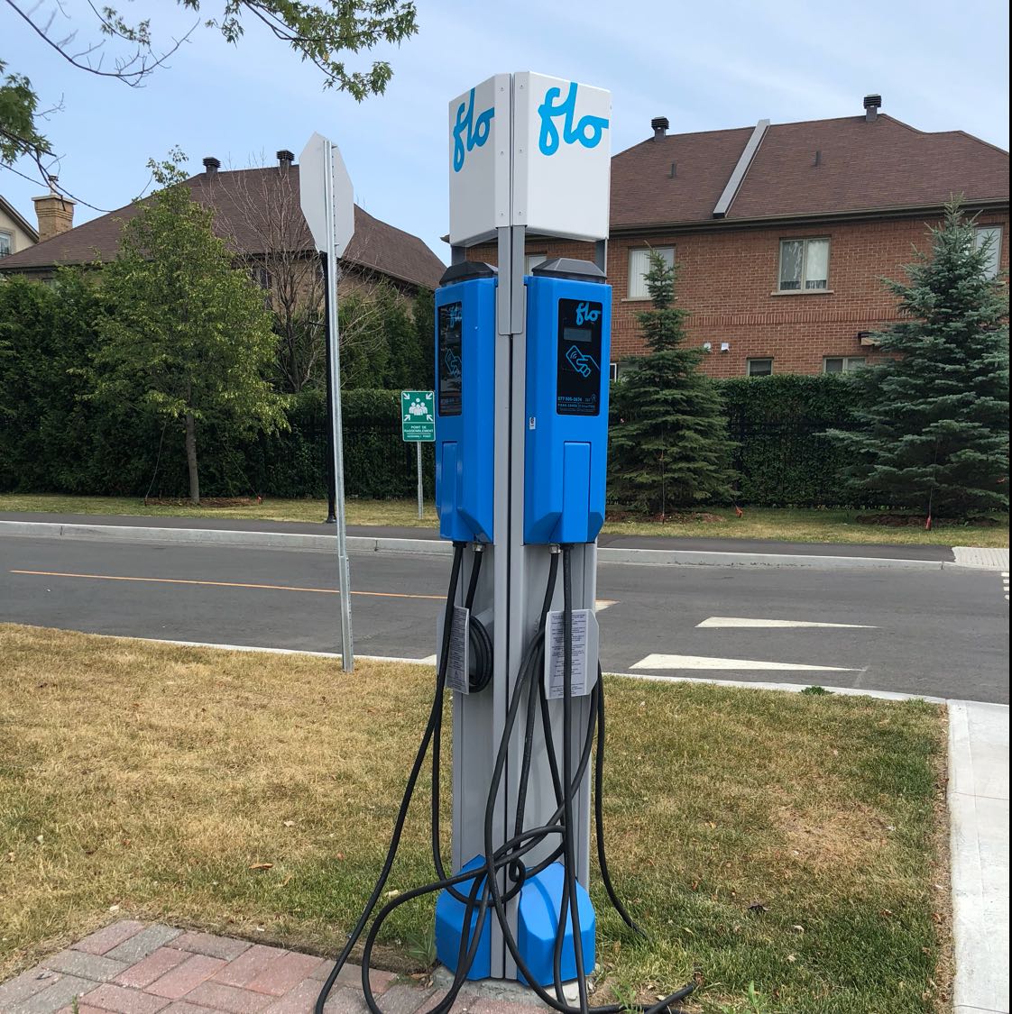 Côte Saint-Luc - Hôtel de Ville & Bibliothèque Publique Eleanor London1-4