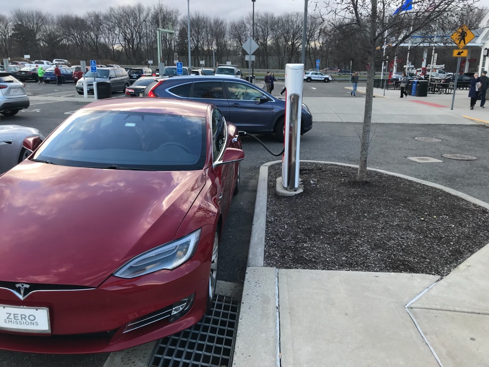 Darien - Northbound, CT Supercharger-0